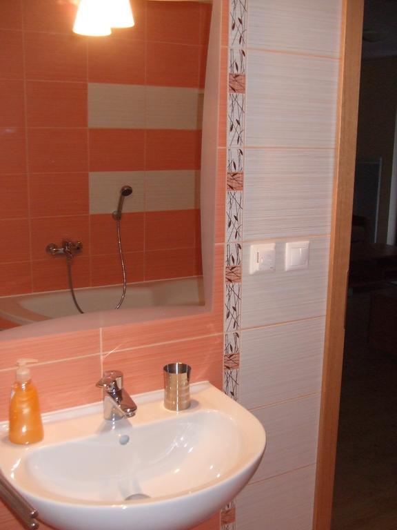 Rodinny Apartman Slnecnica タレ エクステリア 写真
